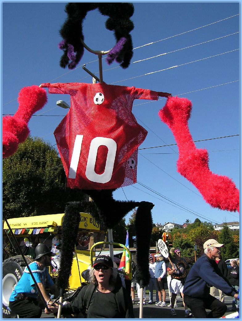 10-7-2006PortTownsendKineticSkulpture (28).JPG