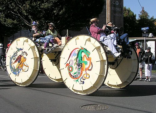10-7-2006PortTownsendKineticSkulpture (30).JPG