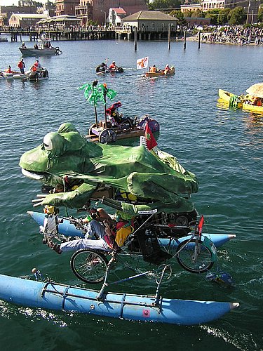 10-7-2006PortTownsendKineticSkulpture (105).JPG