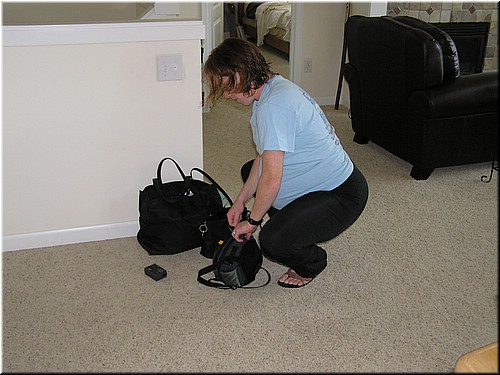 1-27-05FinalCheckOfGear.jpg