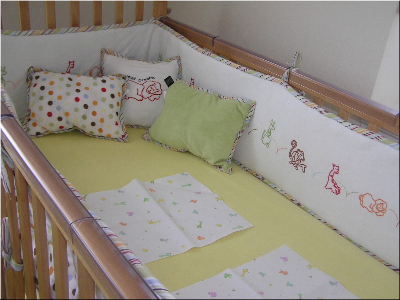 3-28-2005I'mInMyBigBoyBedNow (2).JPG