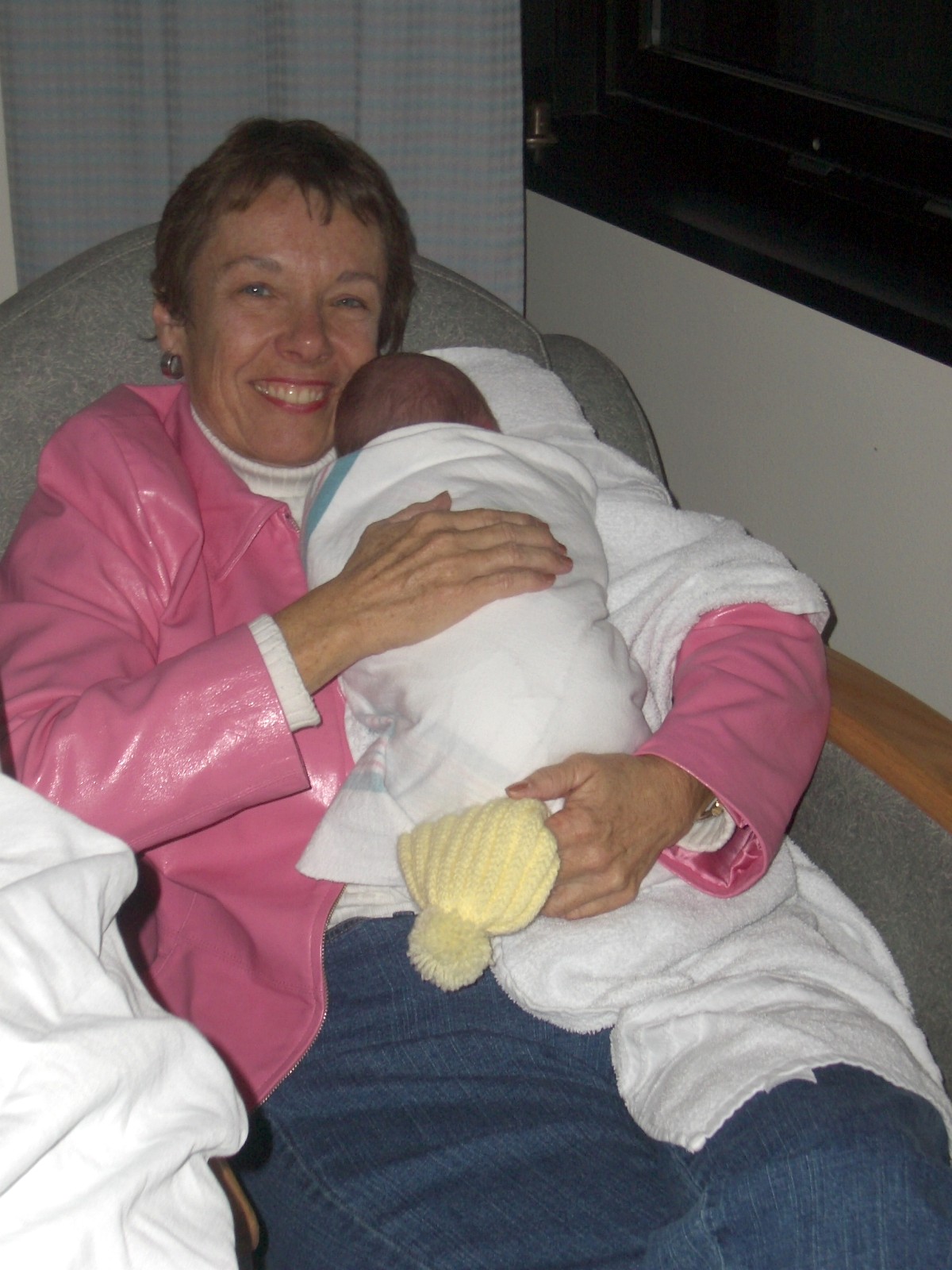 1-28-2005SamOneDayOld.jpg