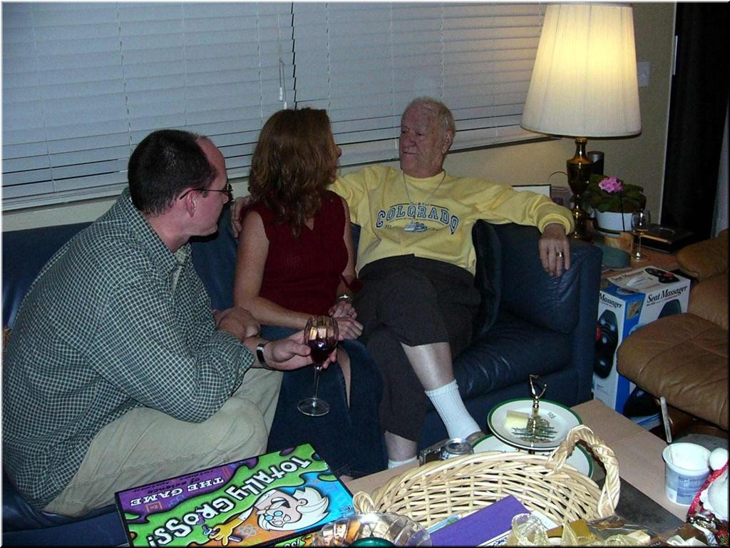 12-25-03 (42)AtPams (Large).JPG