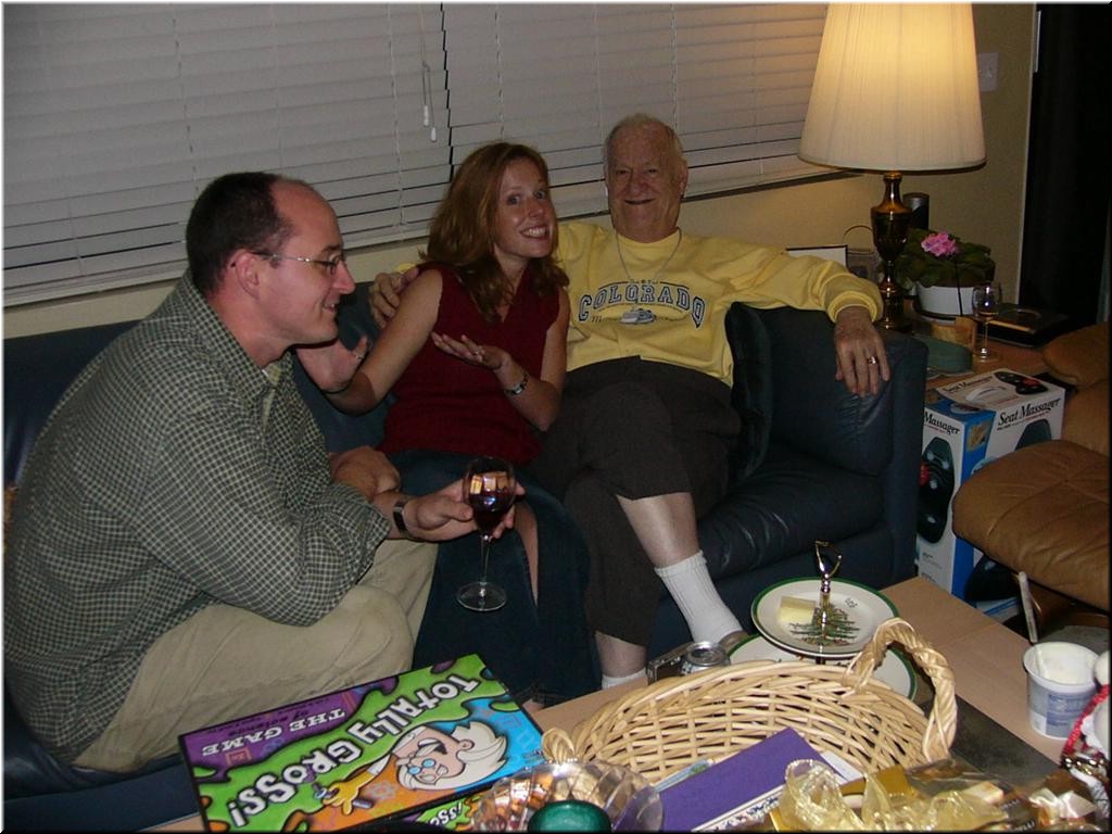 12-25-03 (43)AtPams (Large).JPG