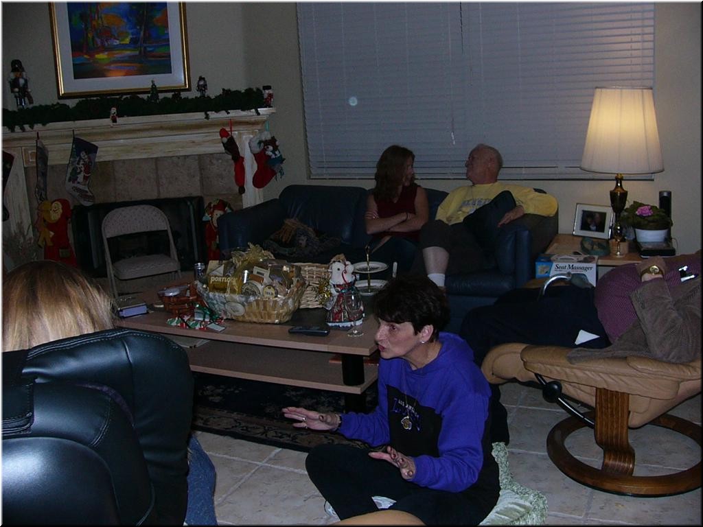 12-25-03 (47)AtPams (Large).JPG