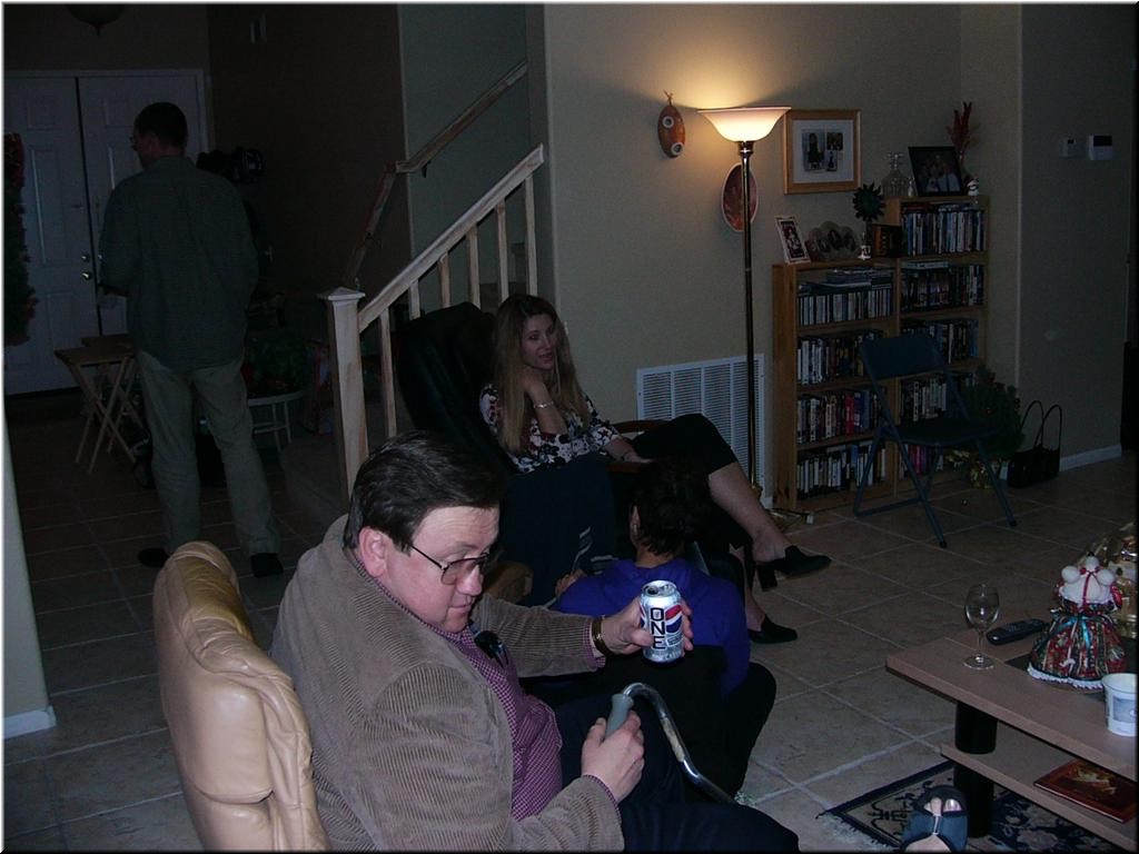 12-25-03 (48)AtPams (Large).JPG