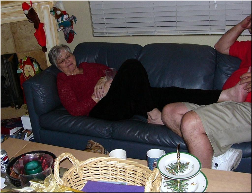 12-25-03 (61)AtPams (Large).JPG