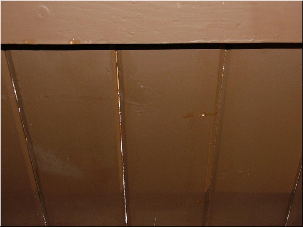 12-25-03RoofLeakIntoDell01 (Large).JPG